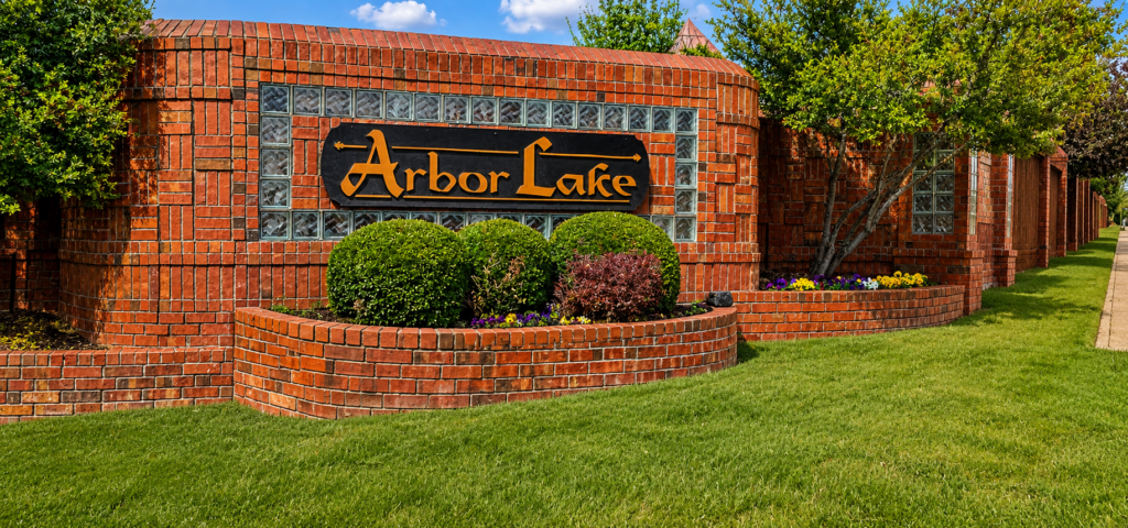 Should Arbor Lake Buyers in Norman Wait for Lower Rates or Buy Now?